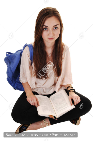 讀書的女孩。