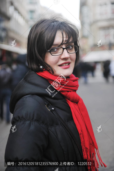 女游客