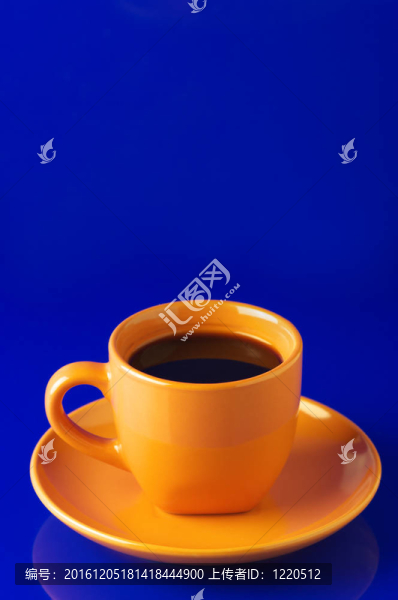 黃色咖啡杯