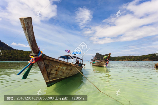 在披披島Longboats；泰國(guó)