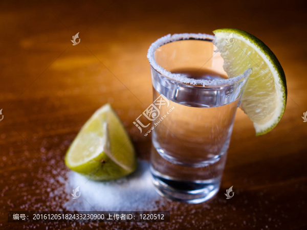 純飲龍舌蘭