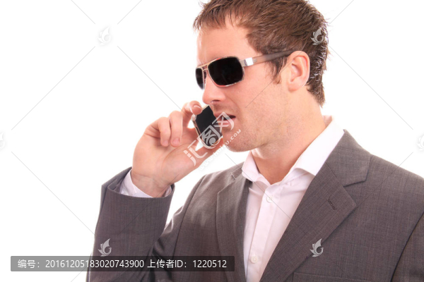 商人在電話里