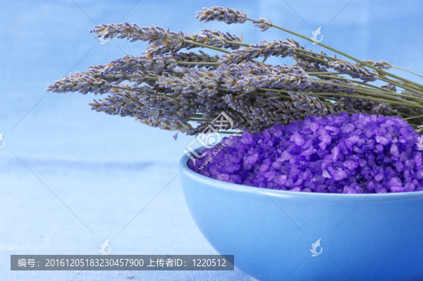 沐浴鹽和薰衣草