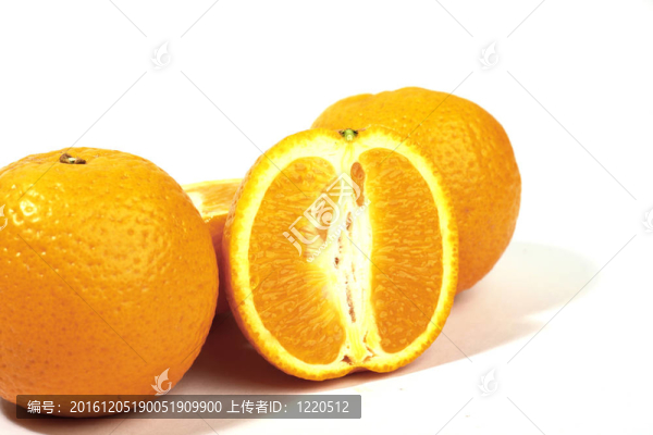 孤立的橙子