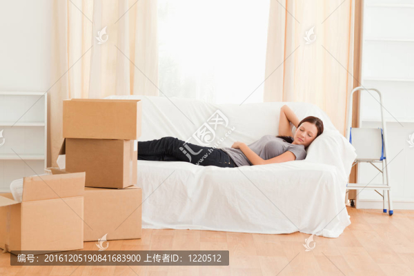 華麗的女人放松