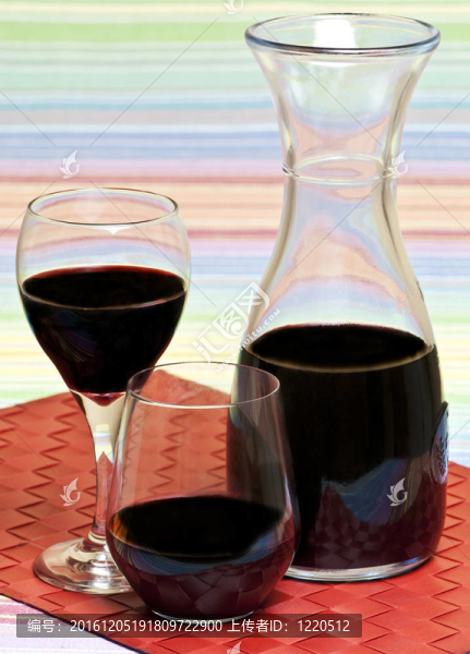 紅葡萄酒