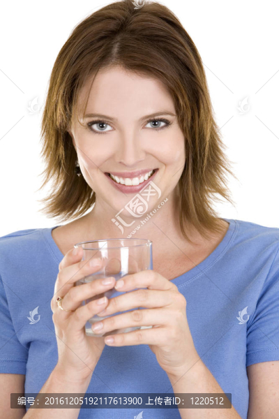 帶水的休閑女人