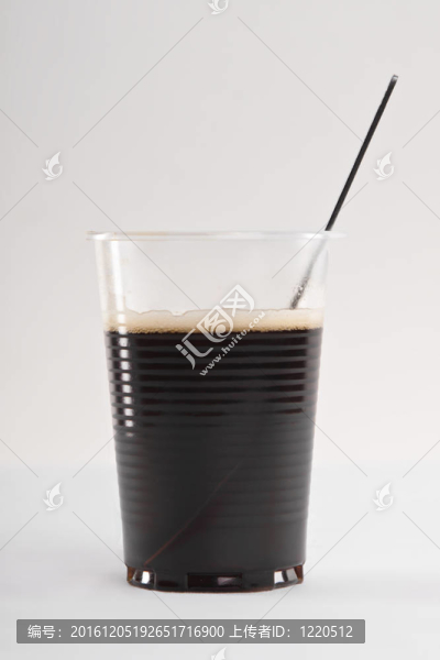 塑料杯咖啡。