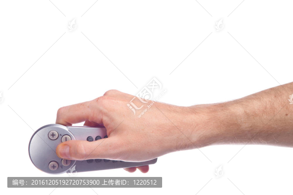在手上的遙控器