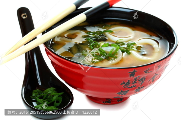 海鮮和蔥味噌湯