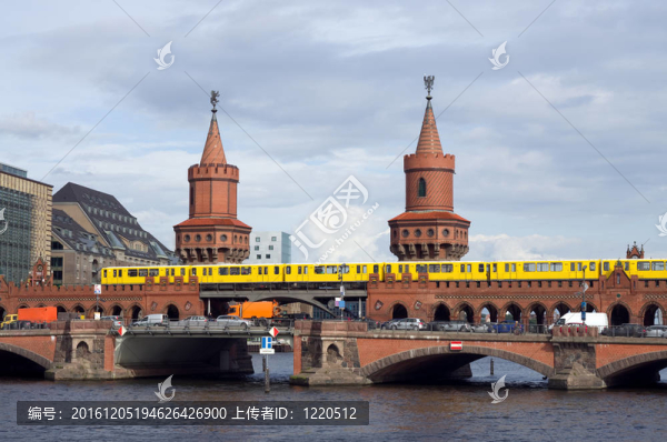 柏林oberbaumbruecke