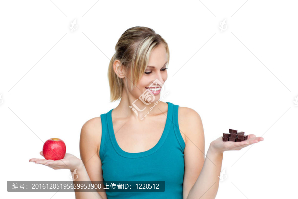 紅蘋(píng)果和蛋糕的女人