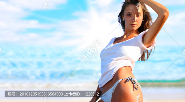 海灘上的女人