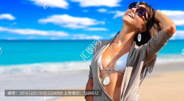 海灘上的女人