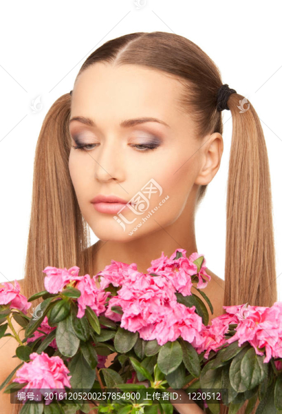 可愛的帶花的家庭主婦