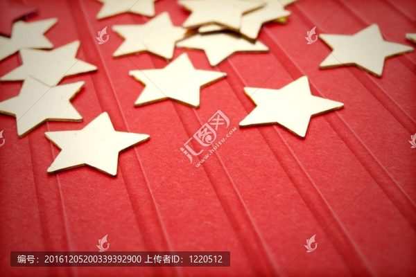 星星裝飾；