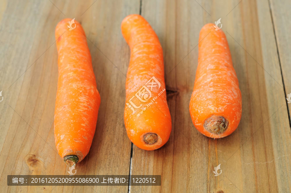 鮮紅色的胡蘿卜