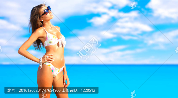 海灘上的女人
