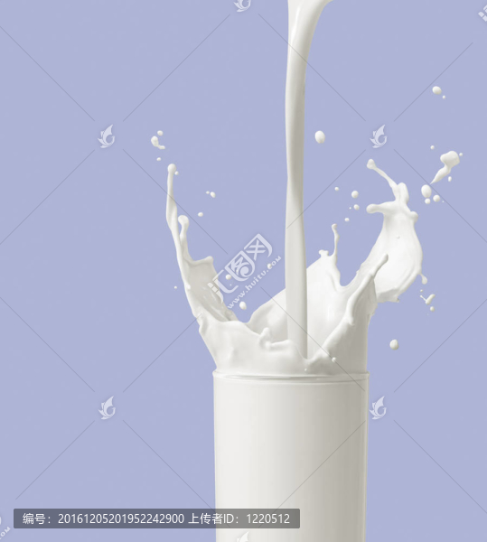 倒牛奶