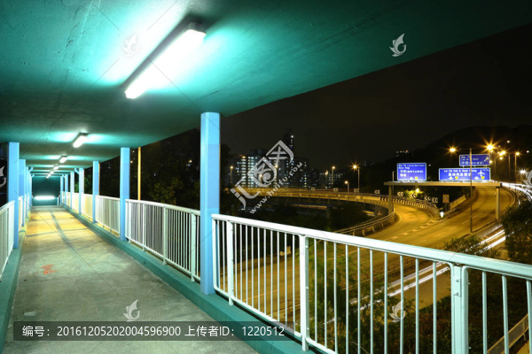 人行橋的夜晚