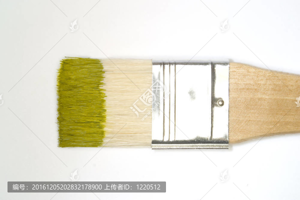 五顏六色的油漆刷