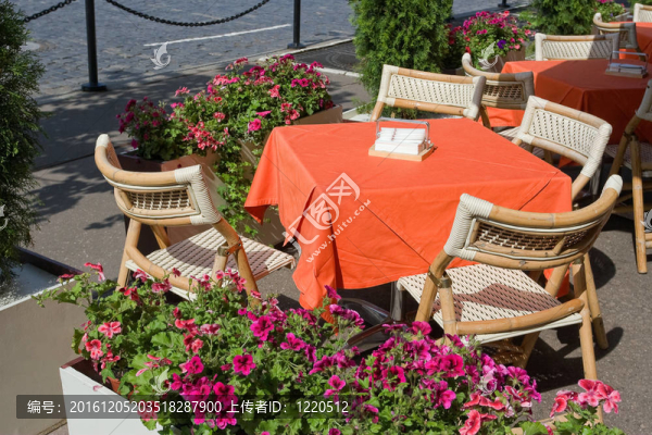 夏天的咖啡館