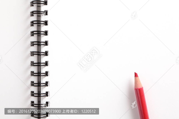 筆記本和紅鉛筆