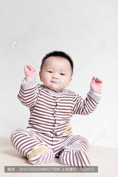 一個(gè)小男孩特寫肖像