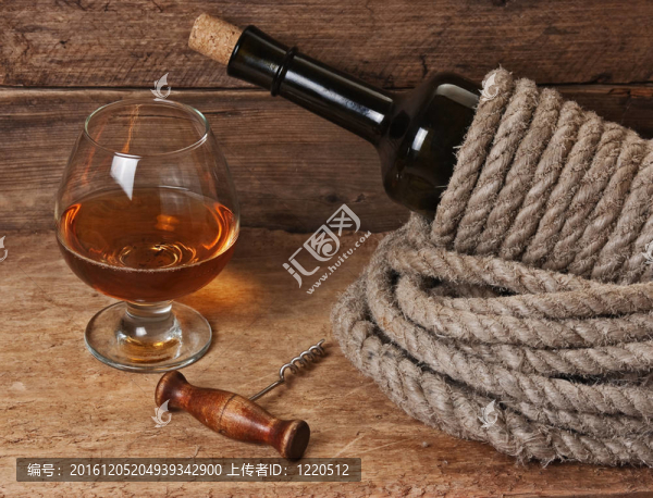一瓶酒和一瓶酒