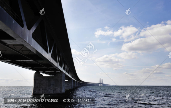 厄勒海峽大橋；瑞典