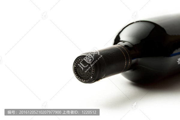白葡萄酒酒瓶
