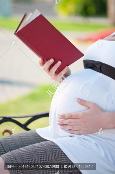 懷孕的女人