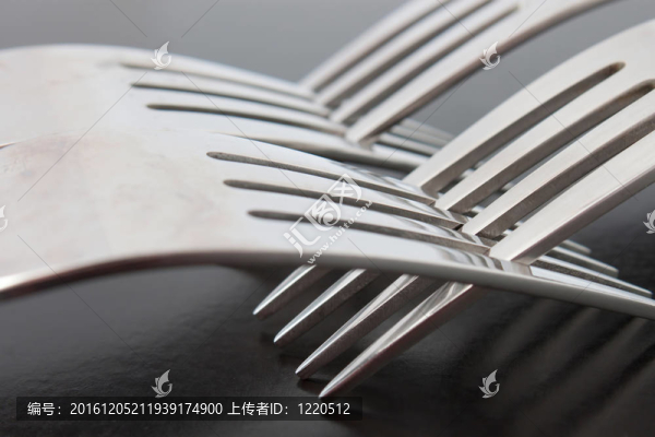 ?？怂? title=