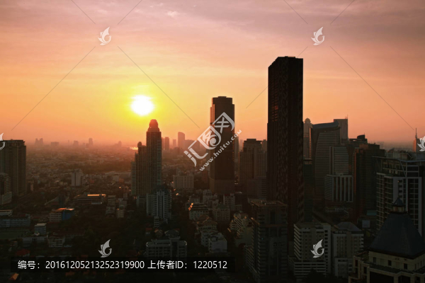 曼谷的天際線景觀和日落