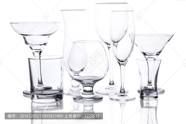 玻璃杯