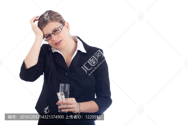 不幸的年輕女人頭痛