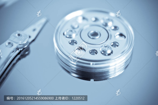計(jì)算機(jī)硬盤驅(qū)動(dòng)器