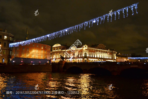 豐坦卡河的夜晚