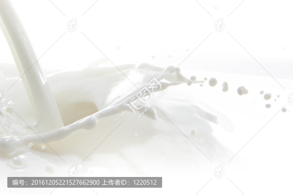 牛奶濺