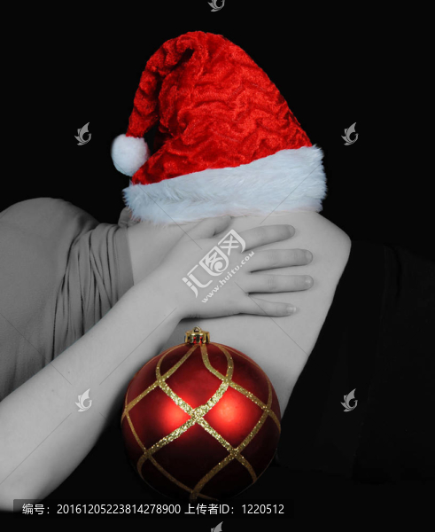 懷孕肚皮與Santa帽子和球