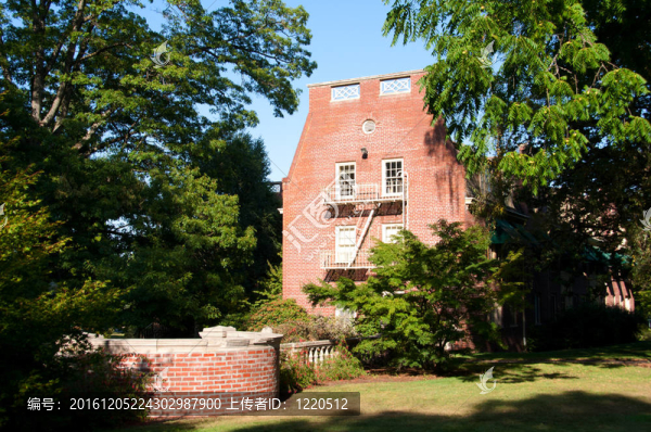 UO,Hendricks,Hall