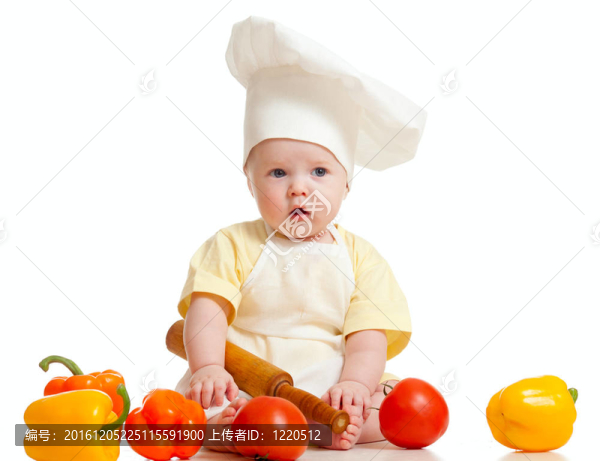 一個戴著健康食品蔬菜的廚師帽的嬰兒肖像