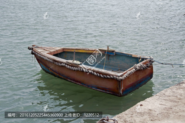 海上木船