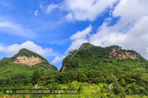 群山