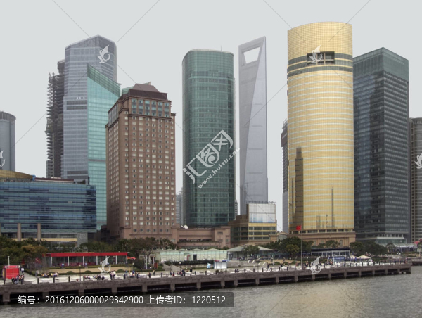 上海在黃浦江