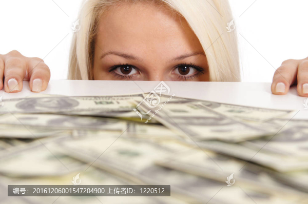 可愛的金發(fā)有錢
