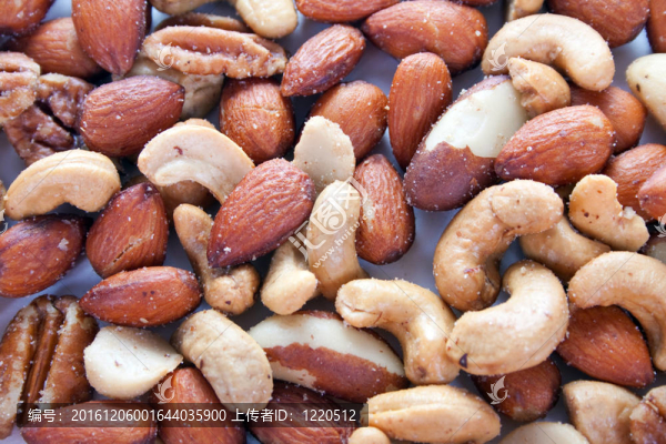 分類堅(jiān)果