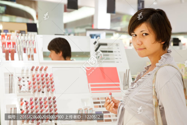 女人選擇口紅