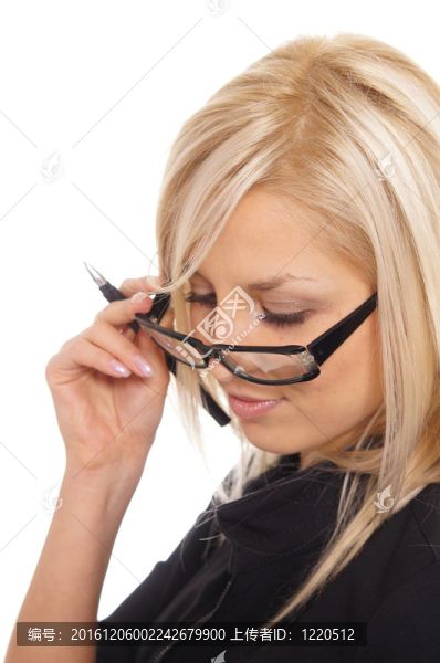 戴著眼鏡的女孩