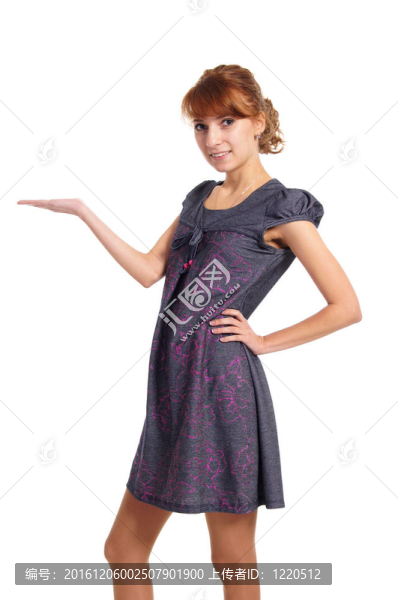 聰明的女孩在白色